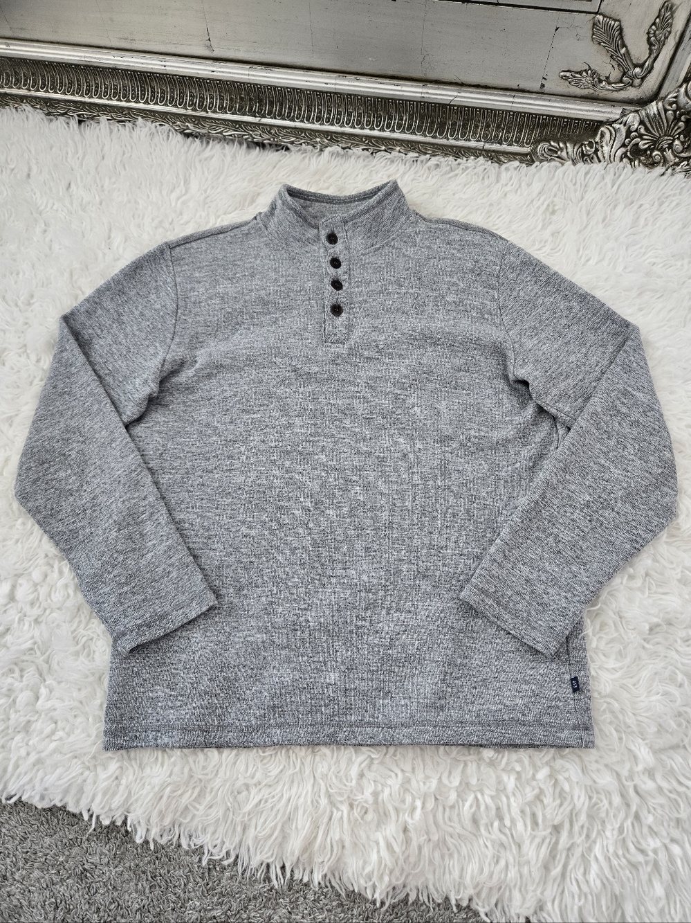 Gap cotton blend heather gray henley sweater. Featuring a 4-button mock neck des
